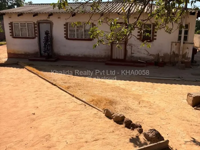 House for Sale in Chitungwiza, Chitungwiza