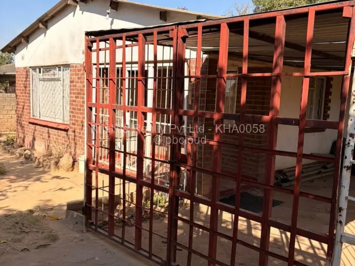 House for Sale in Chitungwiza, Chitungwiza