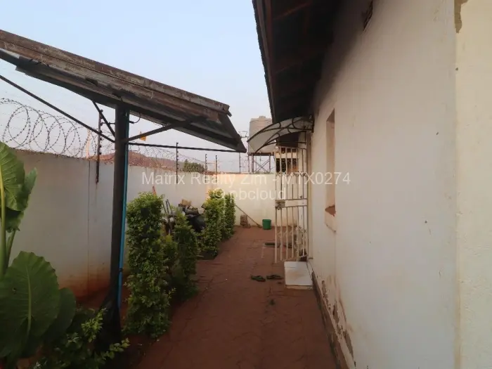 4 Bedroom House for Sale in Warren Park, Harare