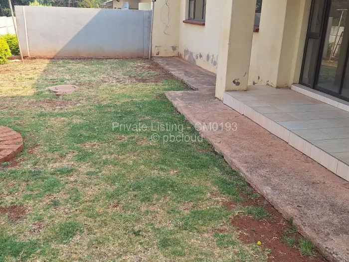 Townhouse/Complex/Cluster to Rent in Kamfinsa