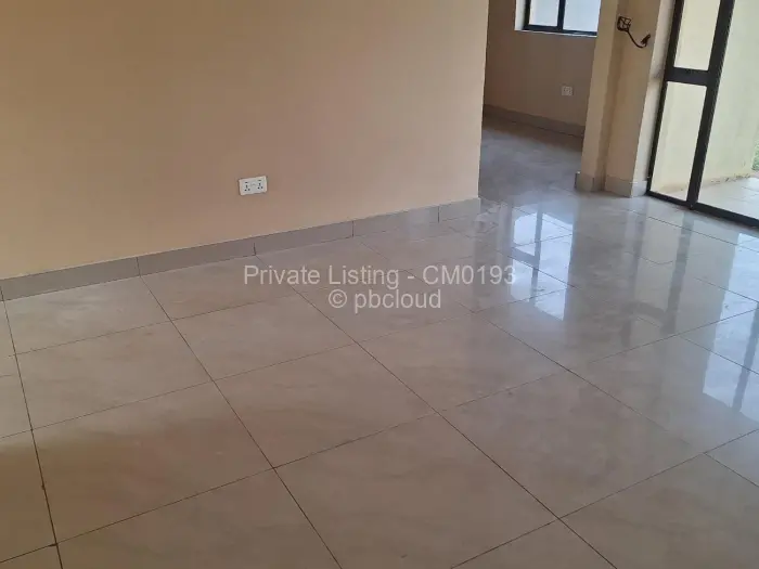 Townhouse/Complex/Cluster to Rent in Kamfinsa