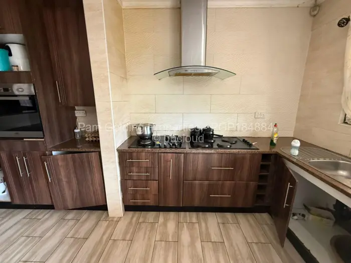 3 Bedroom House to Rent in Manresa