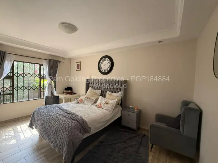 3 Bedroom House to Rent in Manresa