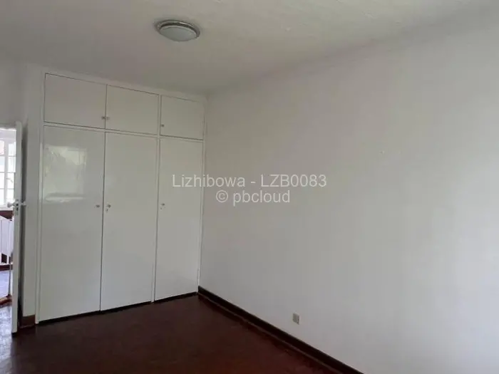 Townhouse/Complex/Cluster to Rent in Avenues