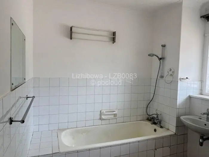 Townhouse/Complex/Cluster to Rent in Avenues