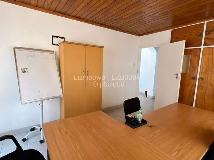 Commercial Property to Rent in Hillside