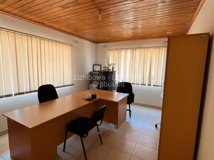 Commercial Property to Rent in Hillside