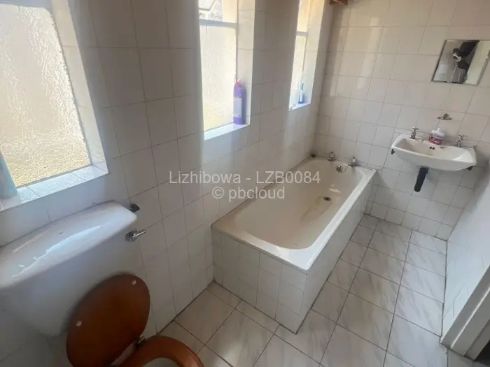 Commercial Property to Rent in Hillside