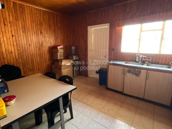 Commercial Property to Rent in Hillside