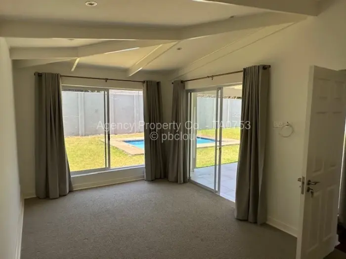 Townhouse/Complex/Cluster to Rent in Highlands