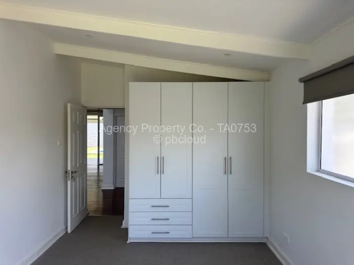 Townhouse/Complex/Cluster to Rent in Highlands