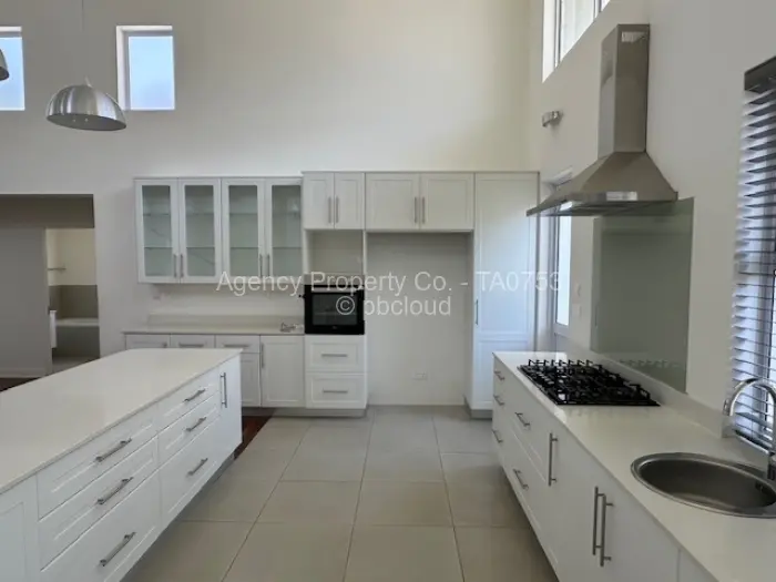 Townhouse/Complex/Cluster to Rent in Highlands