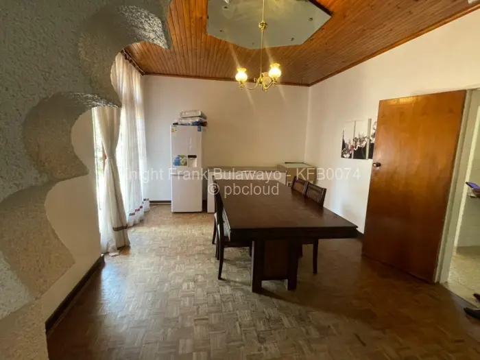 4 Bedroom House for Sale in Burnside, Bulawayo