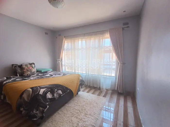 4 Bedroom House to Rent in Marimba Park