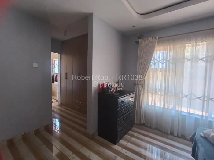 4 Bedroom House to Rent in Marimba Park