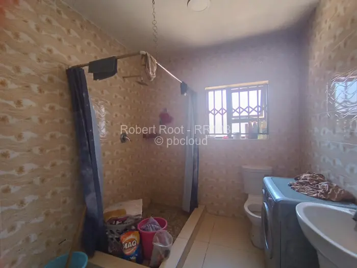 4 Bedroom House to Rent in Marimba Park