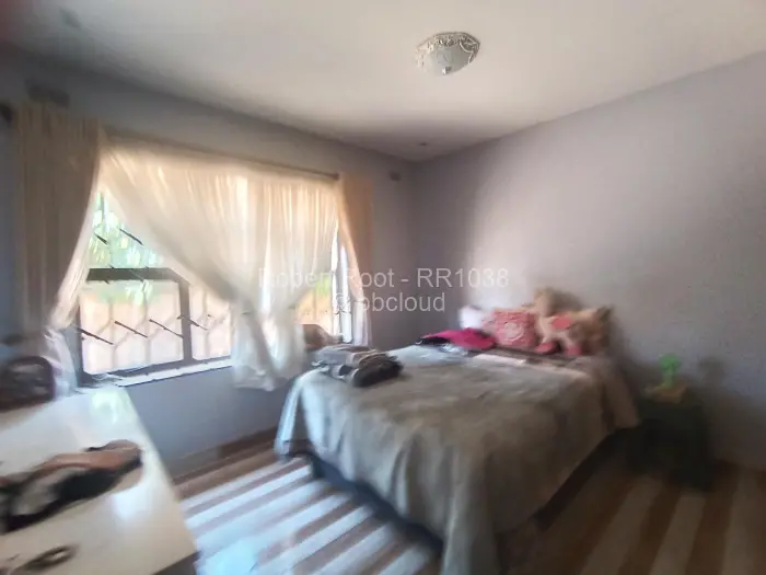 4 Bedroom House to Rent in Marimba Park