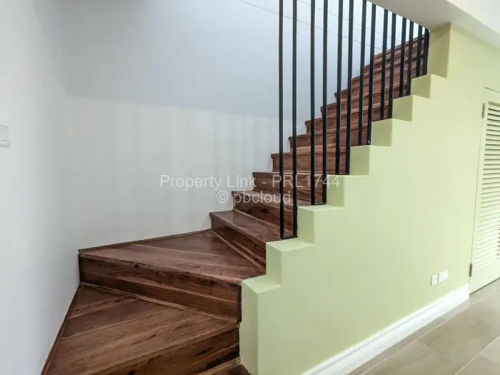 Townhouse/Cluster for Sale in Newlands, Harare