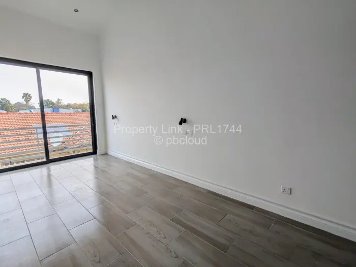 Townhouse/Cluster for Sale in Newlands, Harare