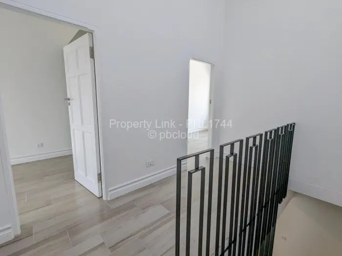 Townhouse/Cluster for Sale in Newlands, Harare