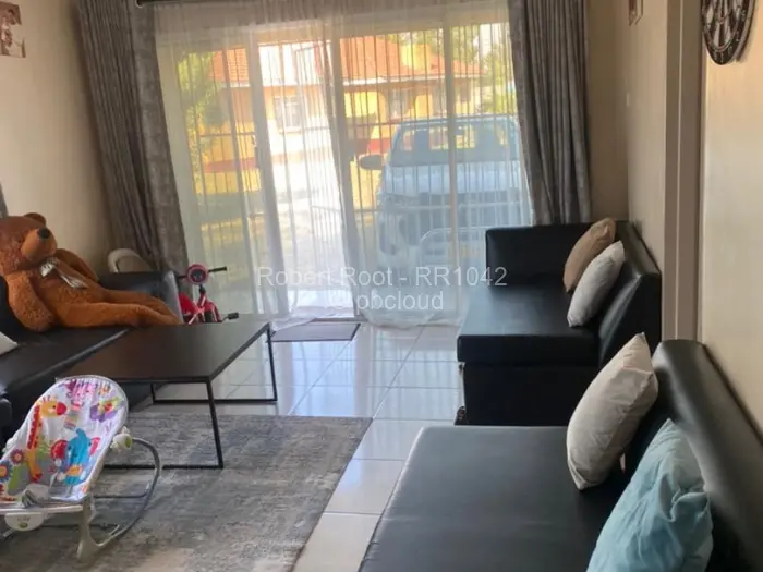 7 Bedroom House for Sale in Hatfield, Harare