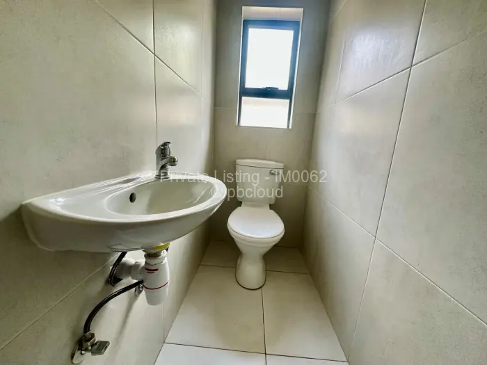 Townhouse/Complex/Cluster to Rent in Marlborough