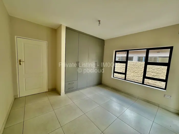 Townhouse/Complex/Cluster to Rent in Marlborough