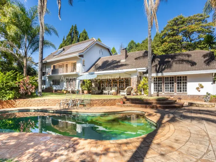 6 Bedroom House for Sale in Highlands, Harare
