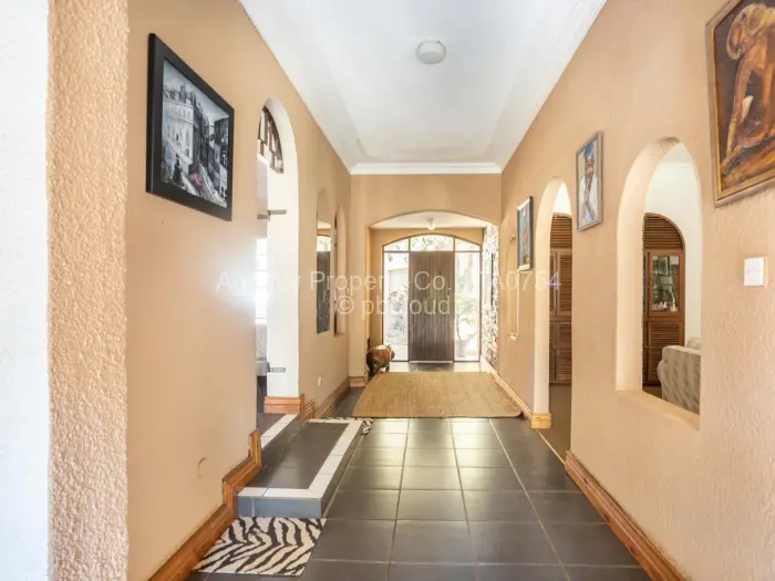 6 Bedroom House for Sale in Highlands, Harare