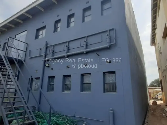 Warehouse/Industrial to Rent in Chitungwiza, Chitungwiza