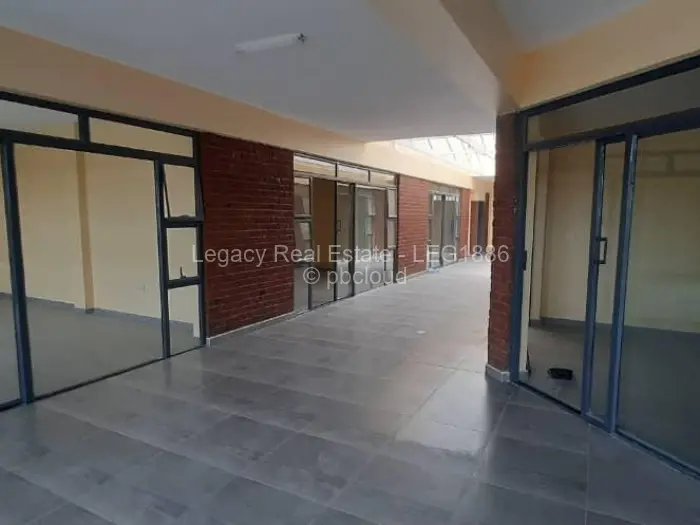 Warehouse/Industrial to Rent in Chitungwiza, Chitungwiza