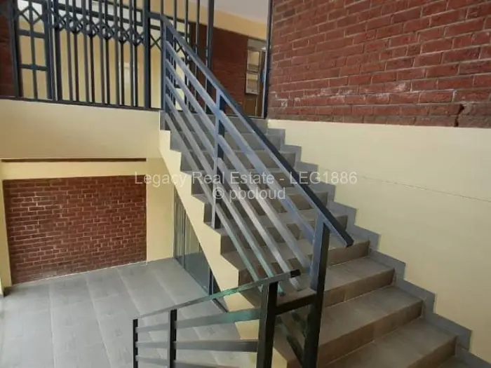 Warehouse/Industrial to Rent in Chitungwiza, Chitungwiza