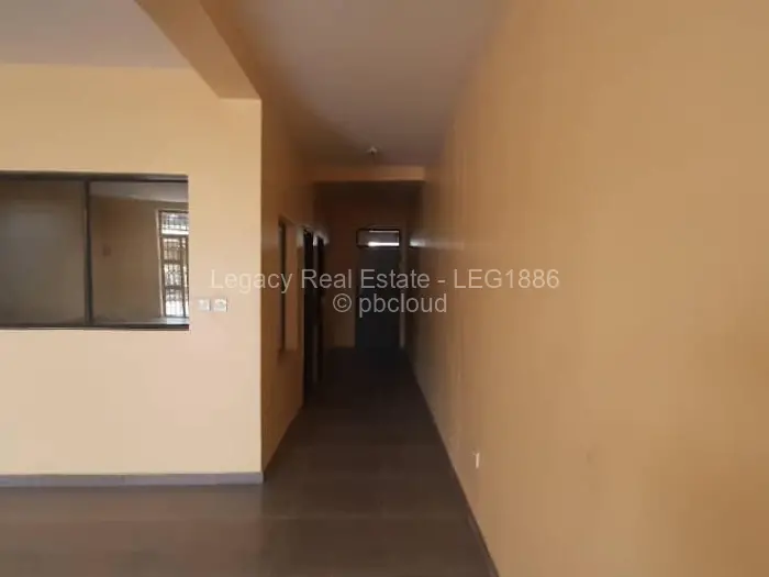 Warehouse/Industrial to Rent in Chitungwiza, Chitungwiza