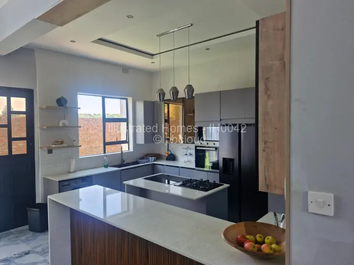 Townhouse/Cluster for Sale in Mandara, Harare