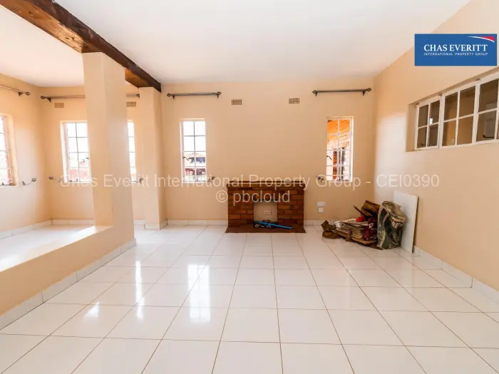 3 Bedroom Cottage/Garden Flat to Rent in Glen Forest