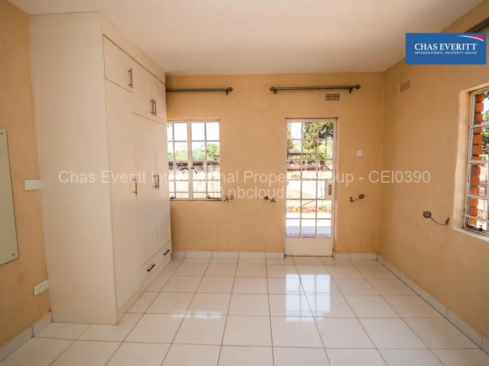 3 Bedroom Cottage/Garden Flat to Rent in Glen Forest