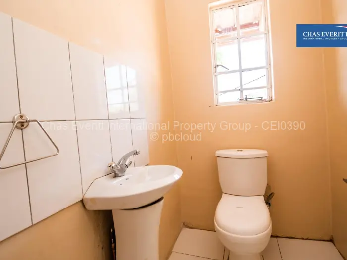 3 Bedroom Cottage/Garden Flat to Rent in Glen Forest