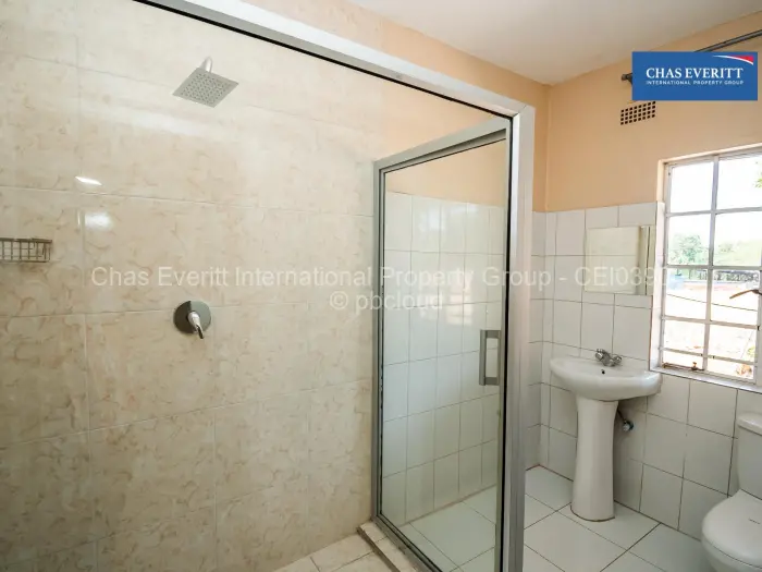 3 Bedroom Cottage/Garden Flat to Rent in Glen Forest