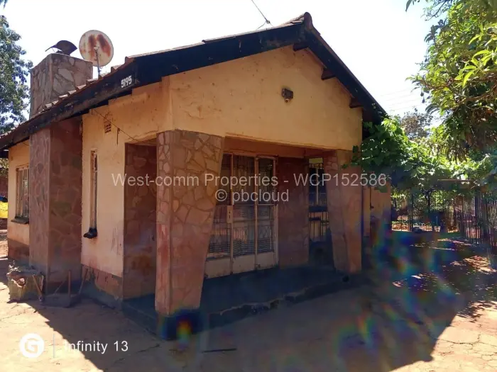 5 Bedroom House for Sale in Kuwadzana, Harare