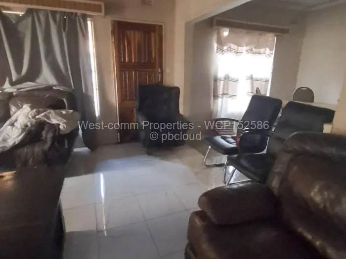 5 Bedroom House for Sale in Kuwadzana, Harare