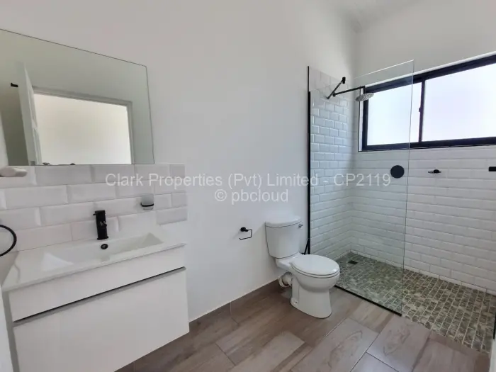 Flat/Apartment for Sale in Newlands, Harare