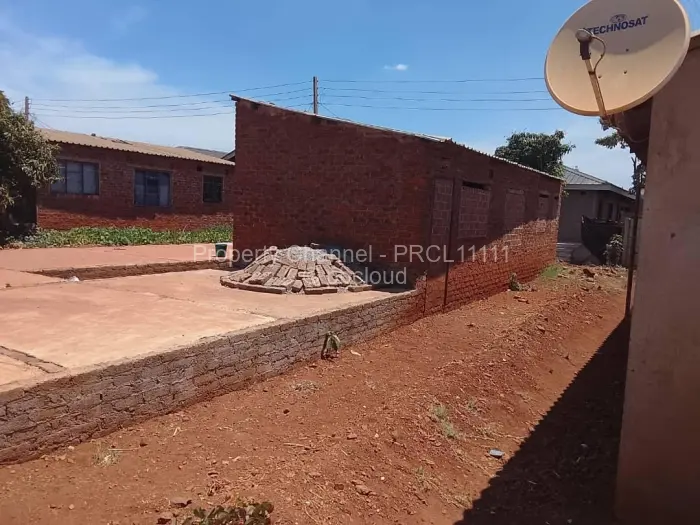 2 Bedroom House for Sale in Hatcliffe, Harare