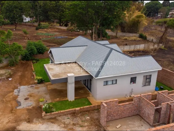 Townhouse/Cluster for Sale in Mandara, Harare