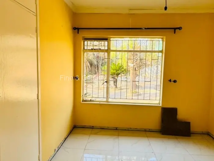 4 Bedroom House to Rent in Hatfield