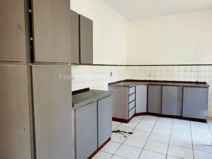 4 Bedroom House to Rent in Hatfield