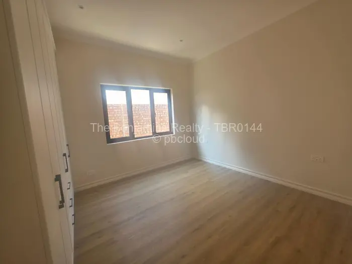 Townhouse/Complex/Cluster to Rent in Pomona