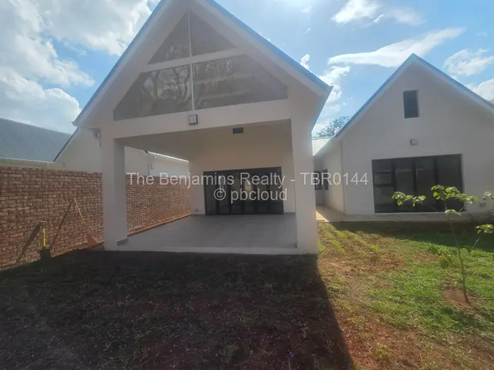 Townhouse/Complex/Cluster to Rent in Pomona