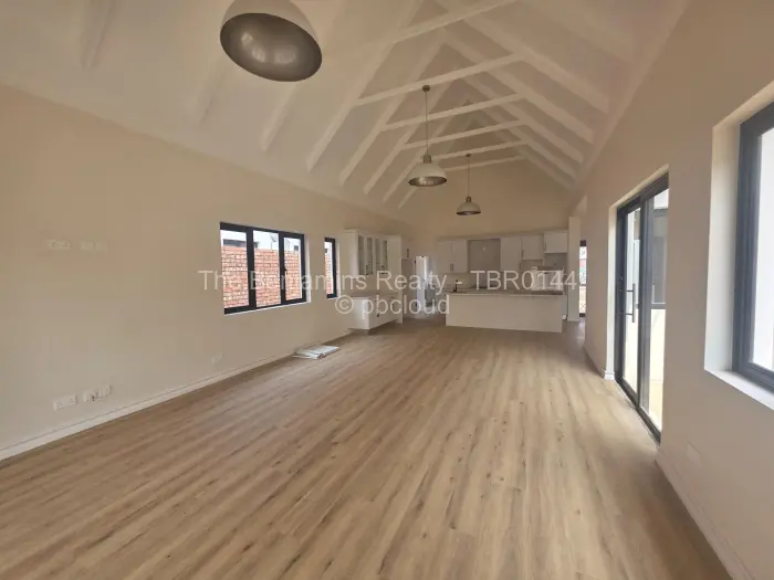 Townhouse/Complex/Cluster to Rent in Pomona