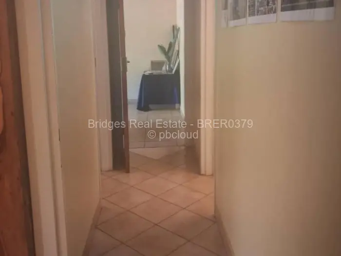 Commercial Property to Rent in Borrowdale