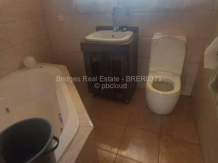 Commercial Property to Rent in Borrowdale